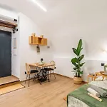 Varriale House Eco Parking Free Only Small Car *